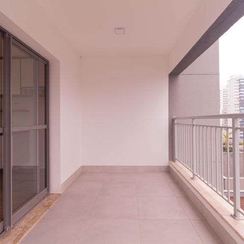 Studio à venda com 33m², 0 quarto e sem vaga Studio à venda com 33m², 0 quarto e sem vagaVaranda do Studio