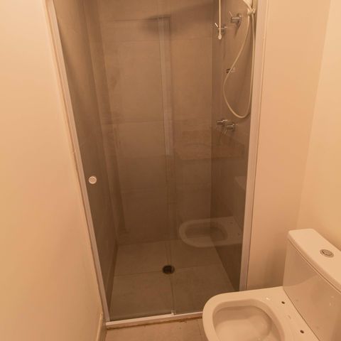 Studio à venda com 33m², 0 quarto e sem vaga Studio à venda com 33m², 0 quarto e sem vagaBanheiro Social