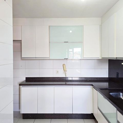 Apartamento à venda com 76m², 3 quartos e 1 vaga Apartamento à venda com 76m², 3 quartos e 1 vagaCozinha