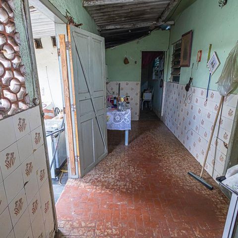 Casa à venda com 360m², 4 quartos e 4 vagascozinha