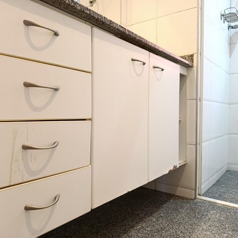 Apartamento à venda com 94m², 3 quartos e 1 vaga Apartamento à venda com 94m², 3 quartos e 1 vagaBanheiro social