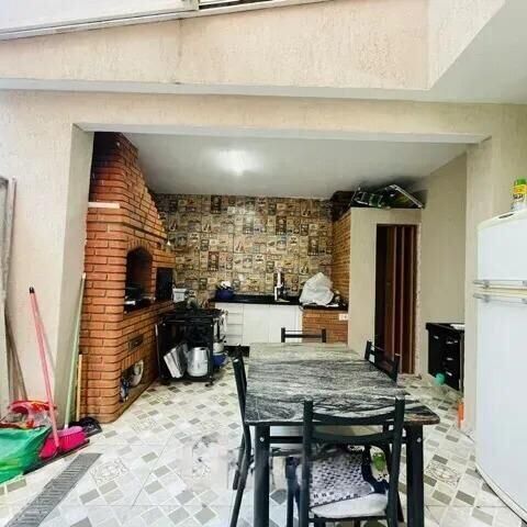 Casa à venda com 170m², 2 quartos e 1 vaga