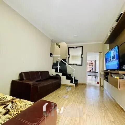 Casa à venda com 170m², 2 quartos e 1 vaga