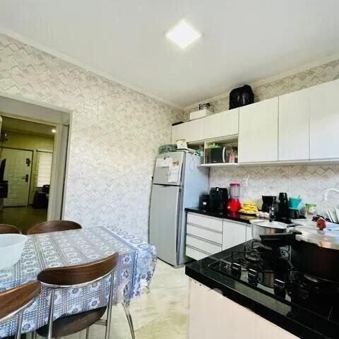Casa à venda com 170m², 2 quartos e 1 vaga