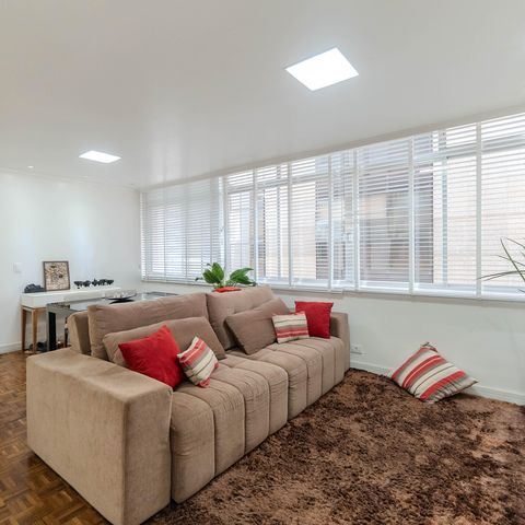 Apartamento à venda com 93m², 2 quartos e 1 vaga Apartamento à venda com 93m², 2 quartos e 1 vagaSala