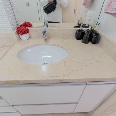 Apartamento à venda com 93m², 2 quartos e 1 vaga Apartamento à venda com 93m², 2 quartos e 1 vagaBanheiro da Suíte 1