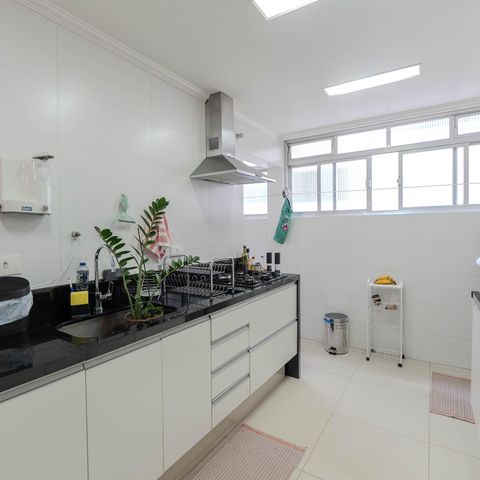 Apartamento à venda com 93m², 2 quartos e 1 vaga Apartamento à venda com 93m², 2 quartos e 1 vagaCozinha