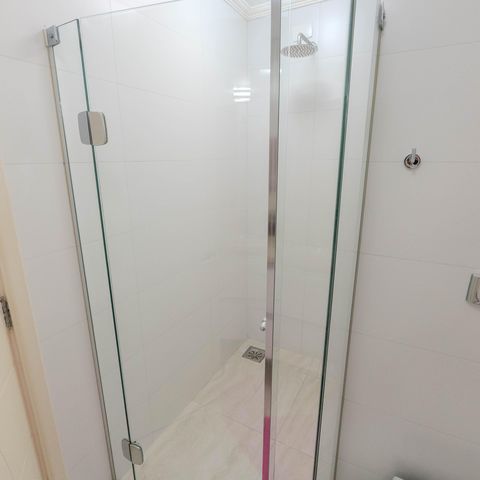 Apartamento à venda com 93m², 2 quartos e 1 vaga Apartamento à venda com 93m², 2 quartos e 1 vagaBanheiro da Suíte 1