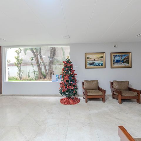 Apartamento à venda com 93m², 2 quartos e 1 vaga Apartamento à venda com 93m², 2 quartos e 1 vagaHall de entrada