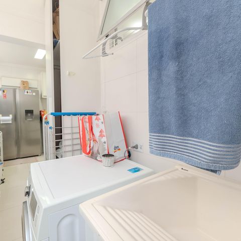 Apartamento à venda com 93m², 2 quartos e 1 vaga Apartamento à venda com 93m², 2 quartos e 1 vagaÁrea de Serviço