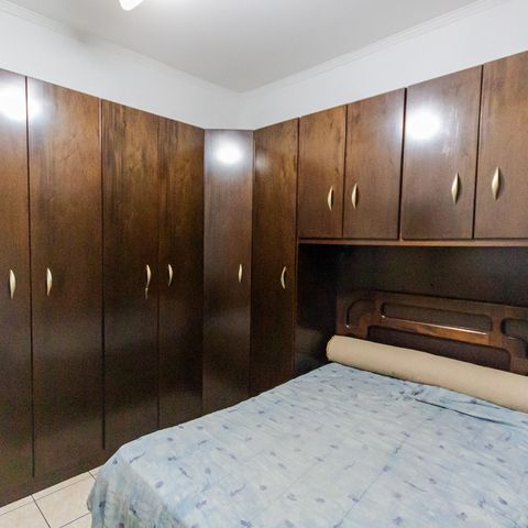Casa à venda com 150m², 2 quartos e 4 vagas Casa à venda com 150m², 2 quartos e 4 vagasSuíte