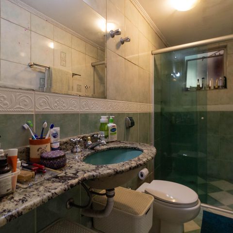 Apartamento à venda com 90m², 3 quartos e 1 vaga Apartamento à venda com 90m², 3 quartos e 1 vagaBanheiro