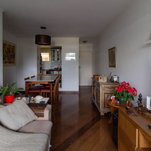 Apartamento à venda com 90m², 3 quartos e 1 vaga Apartamento à venda com 90m², 3 quartos e 1 vagaSala