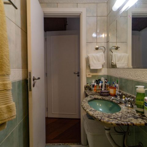 Apartamento à venda com 90m², 3 quartos e 1 vaga Apartamento à venda com 90m², 3 quartos e 1 vagaBanheiro