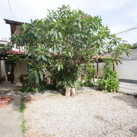 Casa para alugar com 314m², 4 quartos e 5 vagasQuintal da Frente