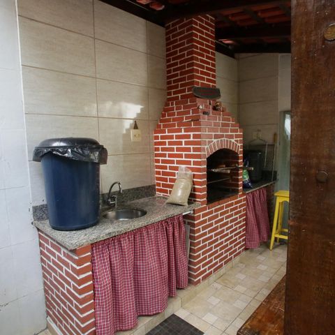 Casa para alugar com 314m², 4 quartos e 5 vagasChurrasqueira