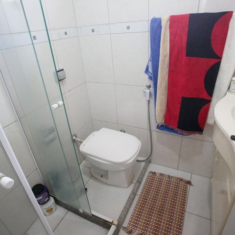 Casa para alugar com 314m², 4 quartos e 5 vagasBanheiro Social