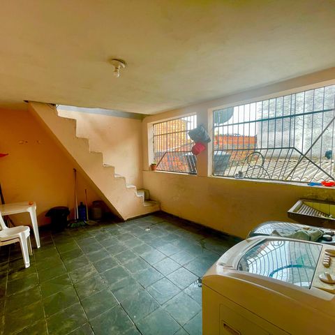 Casa à venda com 160m², 2 quartos e sem vagaÁrea de Serviço