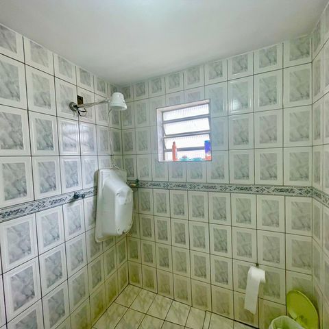 Casa à venda com 160m², 2 quartos e sem vagaBanheiro 2
