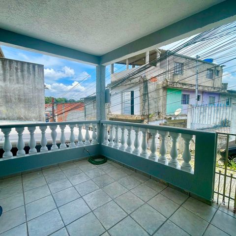 Casa à venda com 160m², 2 quartos e sem vagaQuintal