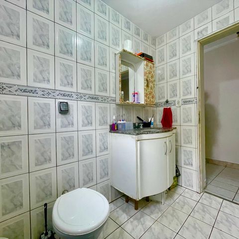 Casa à venda com 160m², 2 quartos e sem vagaBanheiro 2