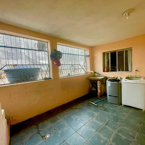 Casa à venda com 160m², 2 quartos e sem vagaÁrea de Serviço