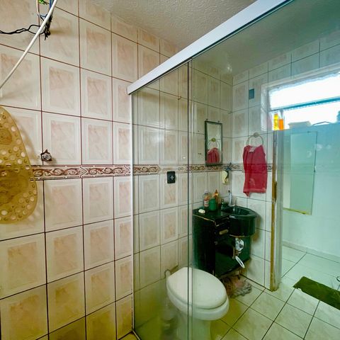 Casa à venda com 160m², 2 quartos e sem vagaBanheiro