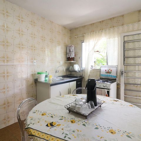 Casa à venda com 150m², 3 quartos e 1 vaga Casa à venda com 150m², 3 quartos e 1 vagaCozinha