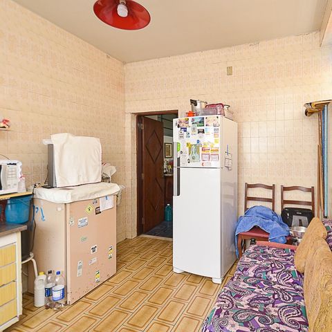 Casa à venda com 316m², 5 quartos e 2 vagas Casa à venda com 316m², 5 quartos e 2 vagasCozinha