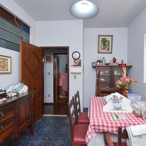 Casa à venda com 316m², 5 quartos e 2 vagas Casa à venda com 316m², 5 quartos e 2 vagasCopa