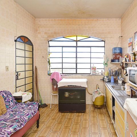 Casa à venda com 316m², 5 quartos e 2 vagas Casa à venda com 316m², 5 quartos e 2 vagasCozinha
