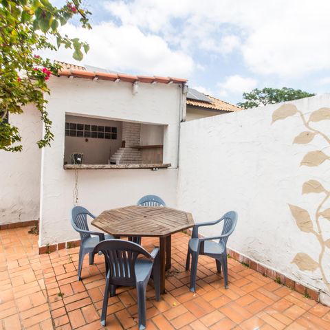 Casa de condomínio à venda com 355m², 3 quartos e 2 vagas Casa de condomínio à venda com 355m², 3 quartos e 2 vagasQuintal