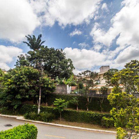 Casa de condomínio à venda com 355m², 3 quartos e 2 vagas Casa de condomínio à venda com 355m², 3 quartos e 2 vagasVista da Suíte