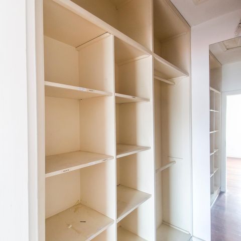 Casa de condomínio à venda com 355m², 3 quartos e 2 vagas Casa de condomínio à venda com 355m², 3 quartos e 2 vagasCloset da suíte
