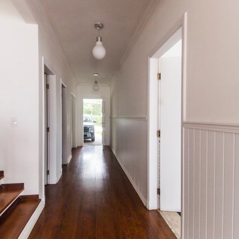 Casa de condomínio à venda com 355m², 3 quartos e 2 vagas Casa de condomínio à venda com 355m², 3 quartos e 2 vagasEntrada