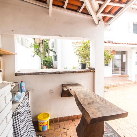 Casa de condomínio à venda com 355m², 3 quartos e 2 vagas Casa de condomínio à venda com 355m², 3 quartos e 2 vagasVaranda gourmet