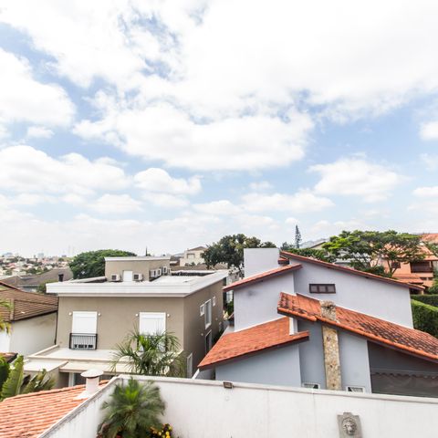 Casa de condomínio à venda com 355m², 3 quartos e 2 vagas Casa de condomínio à venda com 355m², 3 quartos e 2 vagasVista da Suíte