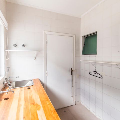 Casa de condomínio à venda com 355m², 3 quartos e 2 vagas Casa de condomínio à venda com 355m², 3 quartos e 2 vagasÁrea de Serviço