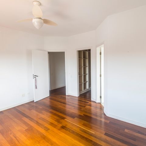 Casa de condomínio à venda com 355m², 3 quartos e 2 vagas Casa de condomínio à venda com 355m², 3 quartos e 2 vagasSuíte 2