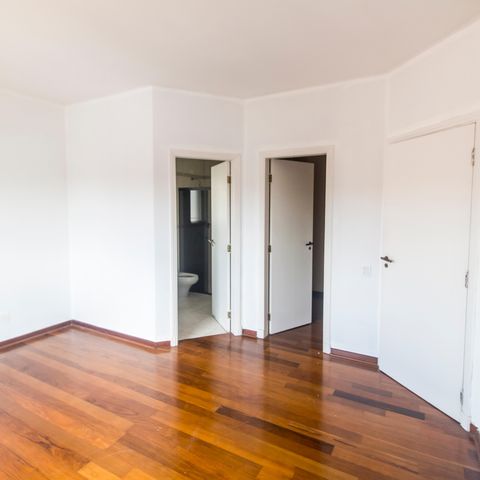 Casa de condomínio à venda com 355m², 3 quartos e 2 vagas Casa de condomínio à venda com 355m², 3 quartos e 2 vagasSuíte 3