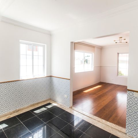 Casa de condomínio à venda com 355m², 3 quartos e 2 vagas Casa de condomínio à venda com 355m², 3 quartos e 2 vagasCopa