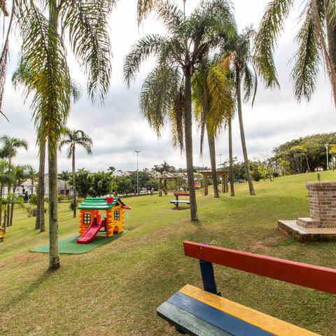Casa de condomínio à venda com 355m², 3 quartos e 2 vagasÁrea comum - Playground