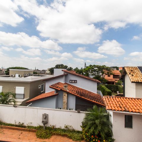 Casa de condomínio à venda com 355m², 3 quartos e 2 vagas Casa de condomínio à venda com 355m², 3 quartos e 2 vagasVista da Suíte