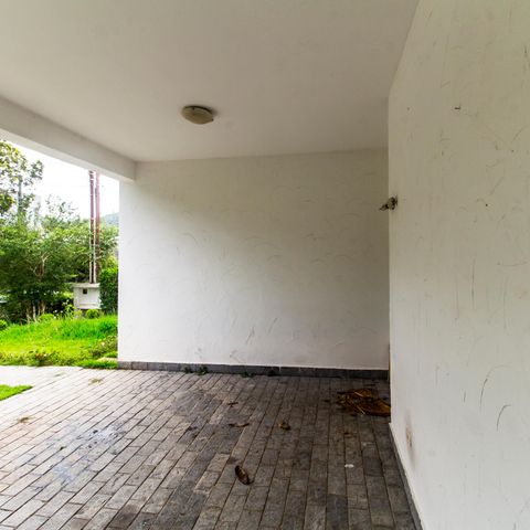 Casa de condomínio à venda com 355m², 3 quartos e 2 vagas Casa de condomínio à venda com 355m², 3 quartos e 2 vagasGaragem