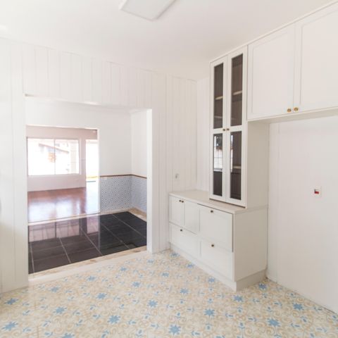 Casa de condomínio à venda com 355m², 3 quartos e 2 vagas Casa de condomínio à venda com 355m², 3 quartos e 2 vagasCozinha