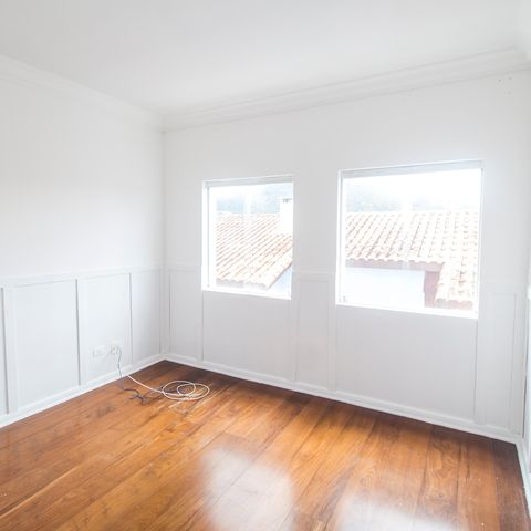 Casa de condomínio à venda com 355m², 3 quartos e 2 vagas Casa de condomínio à venda com 355m², 3 quartos e 2 vagasEscritório