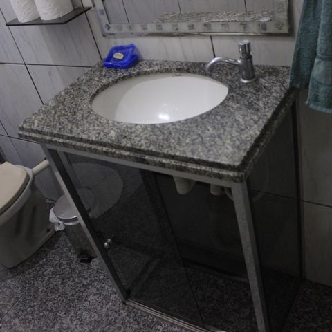 Casa à venda com 350m², 6 quartos e 2 vagasBanheiro social