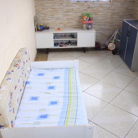 Casa à venda com 350m², 6 quartos e 2 vagasVaranda coberta (piso superior)
