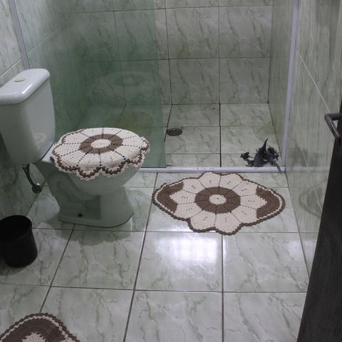 Casa à venda com 350m², 6 quartos e 2 vagasBanheiro social 2