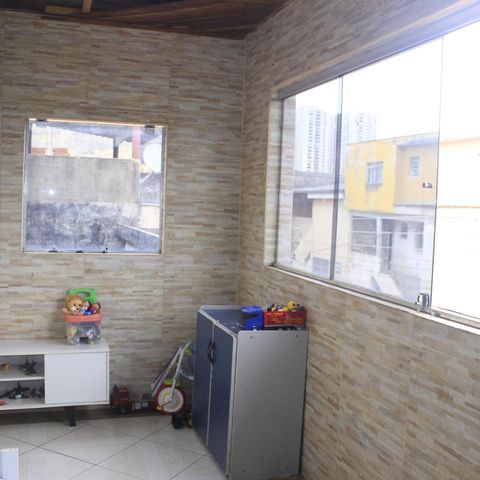 Casa à venda com 350m², 6 quartos e 2 vagasVaranda coberta (piso superior)